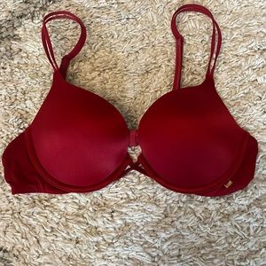 Victors Secret Very Sexy Push-Up Bra. Size 34B